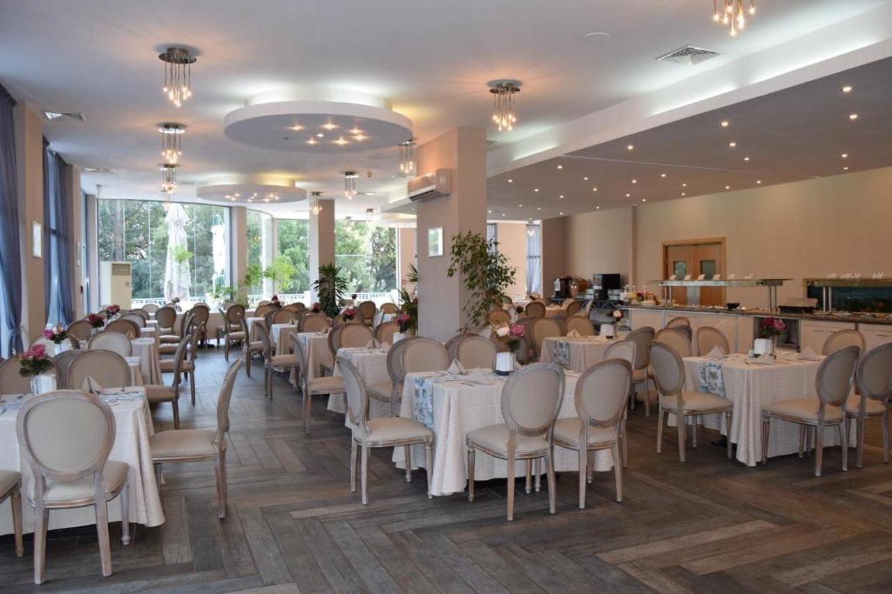 Sofia Hotel Goudstrand Buitenkant foto